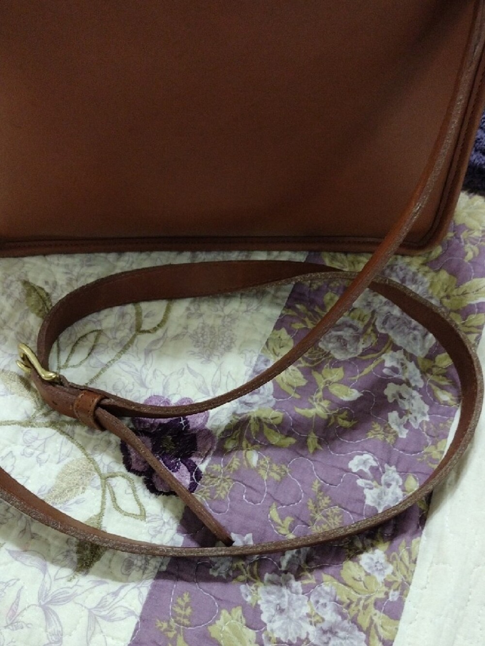 Coach Willis Bag Leather Turn-Lock Crossbody in British Tan Leather - Picture 15 of 16